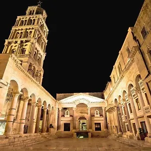 Art Center Apartament Split